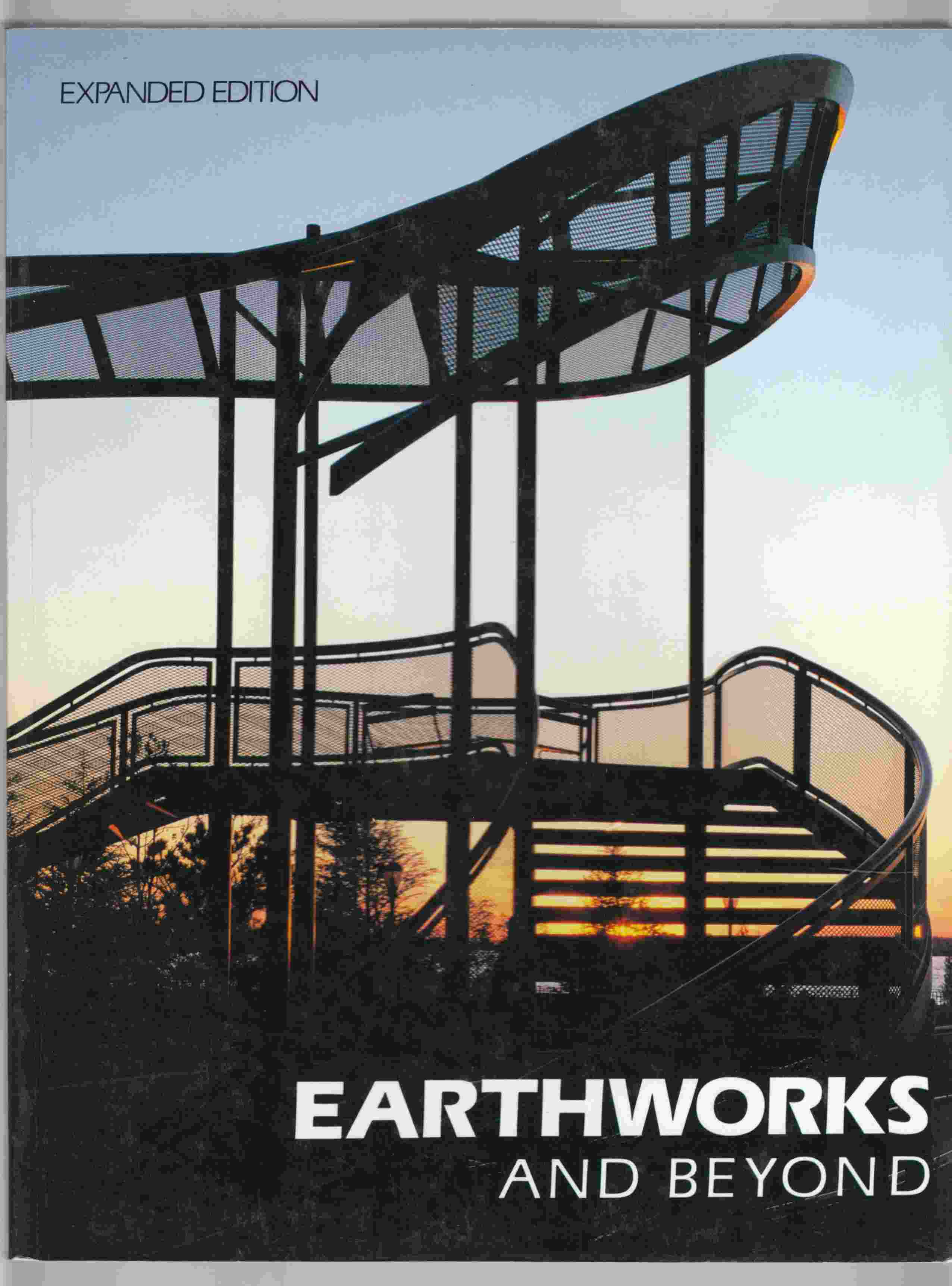 Image for Earthworks and Beyond: Contemporary Art in the Landscape